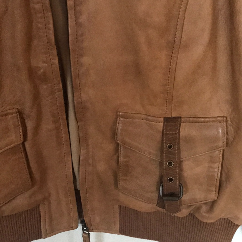 Leather jacket - Picture 2 of 4